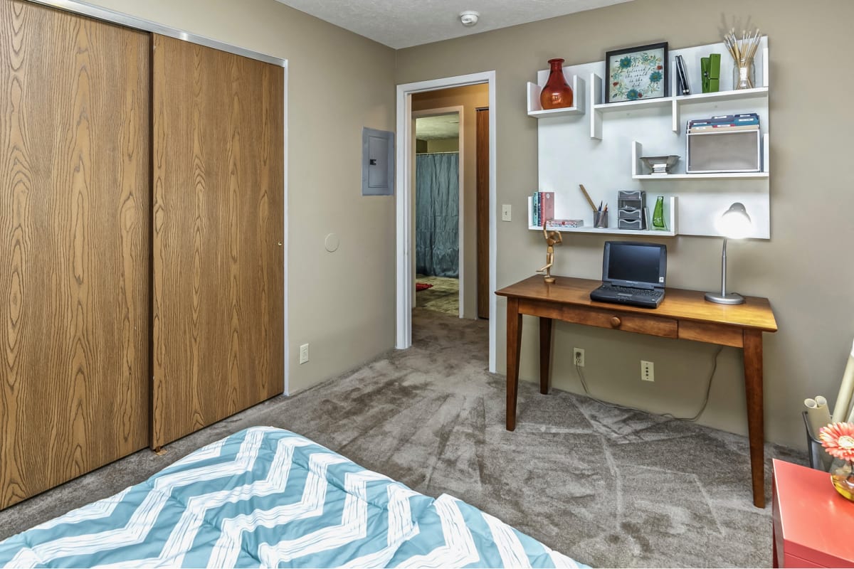 Photos and Video of Fox Valley Apartments in Omaha, NE